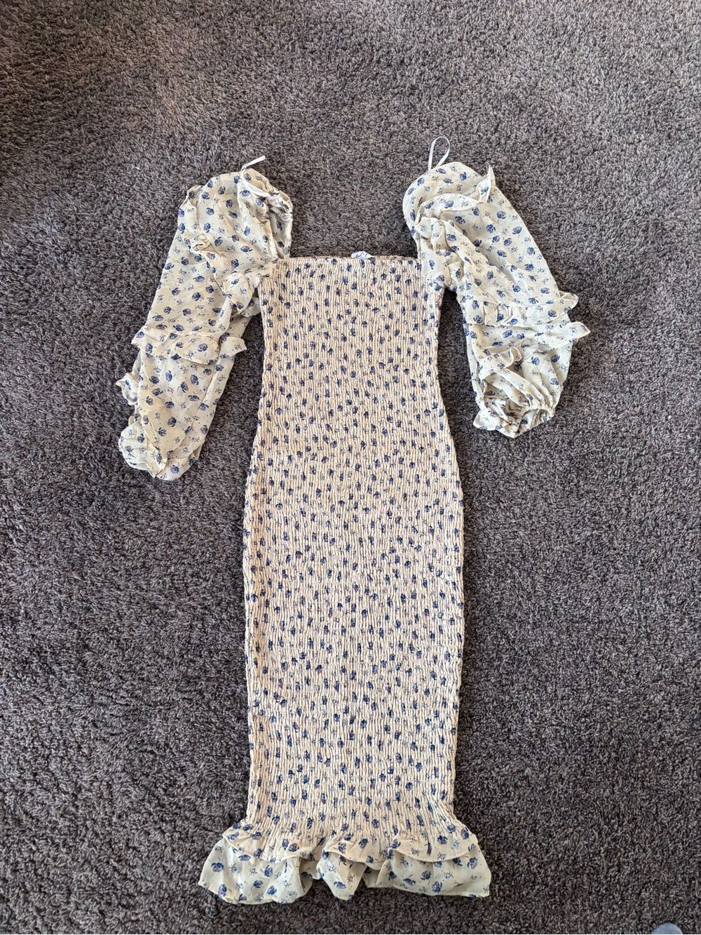 Floral Midi Dress with Puff Sleeves bodycon